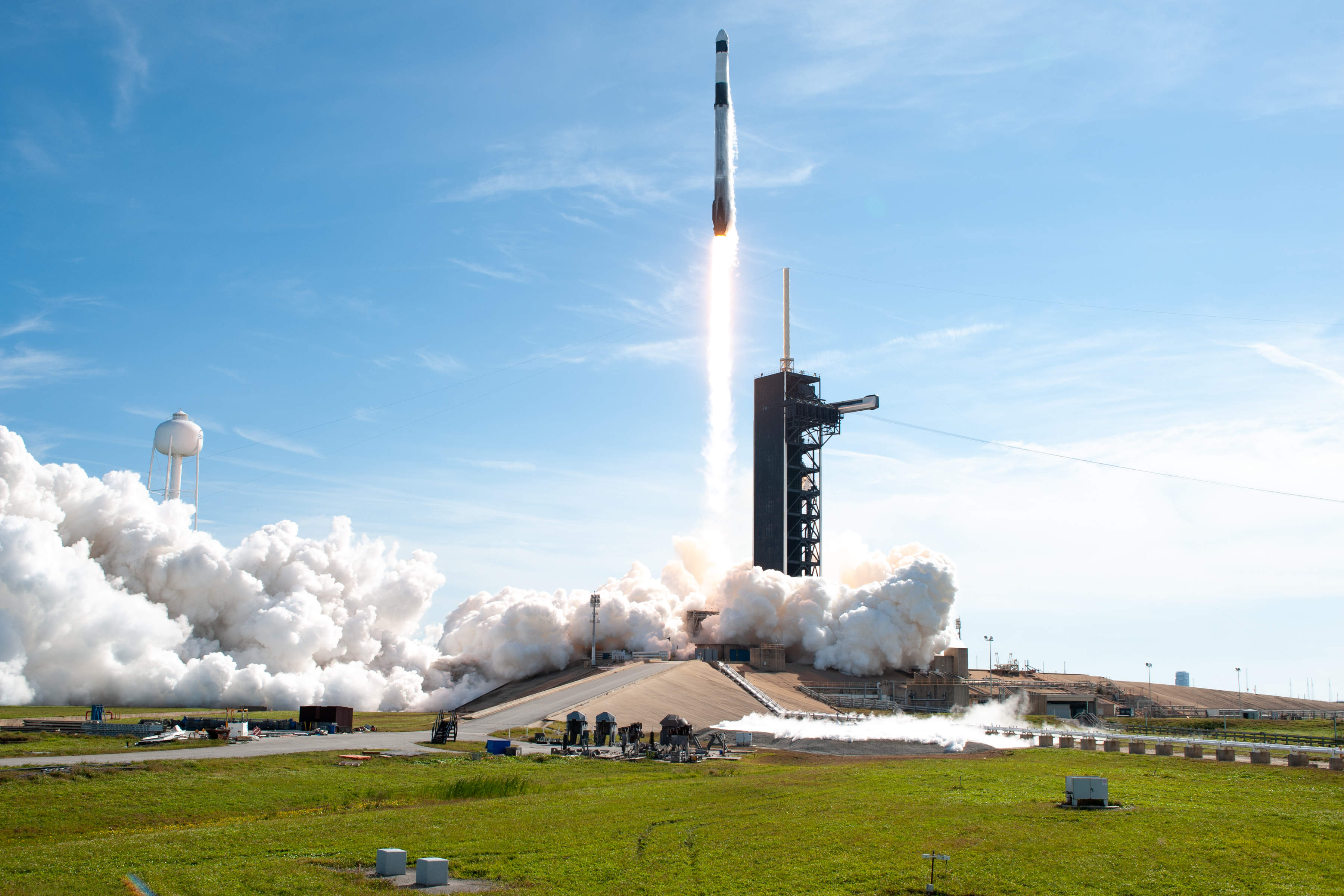 Rocket launch at Kennedy Space Center in Florida. Photo: NASA / Tony Gray and Kenny Allen.